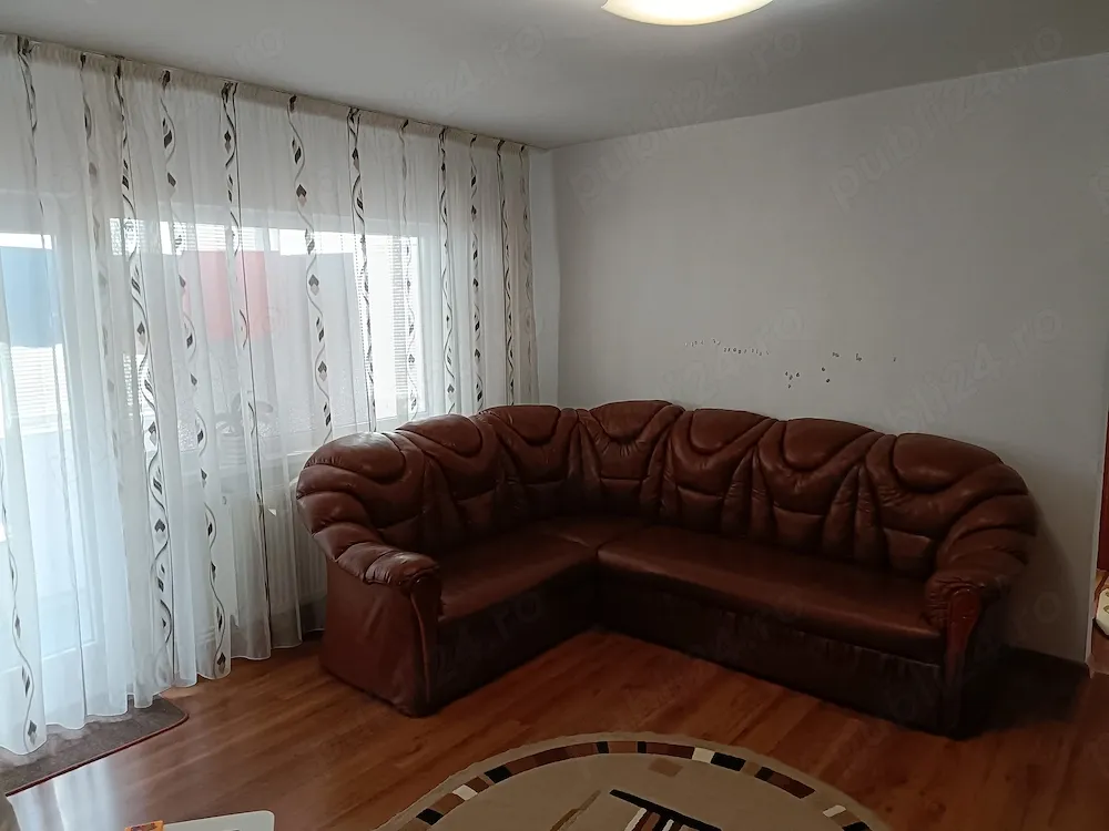 Închiriez apartament 3 camere pe str. Neagoe Vodă, Nr.29