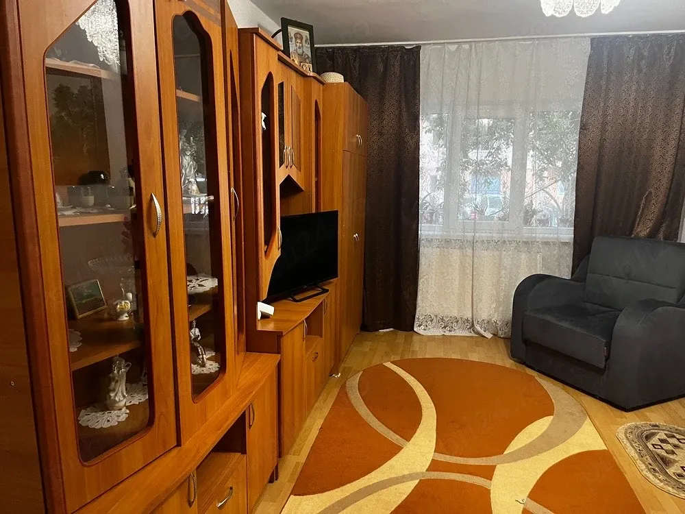 apartament de inchiriat