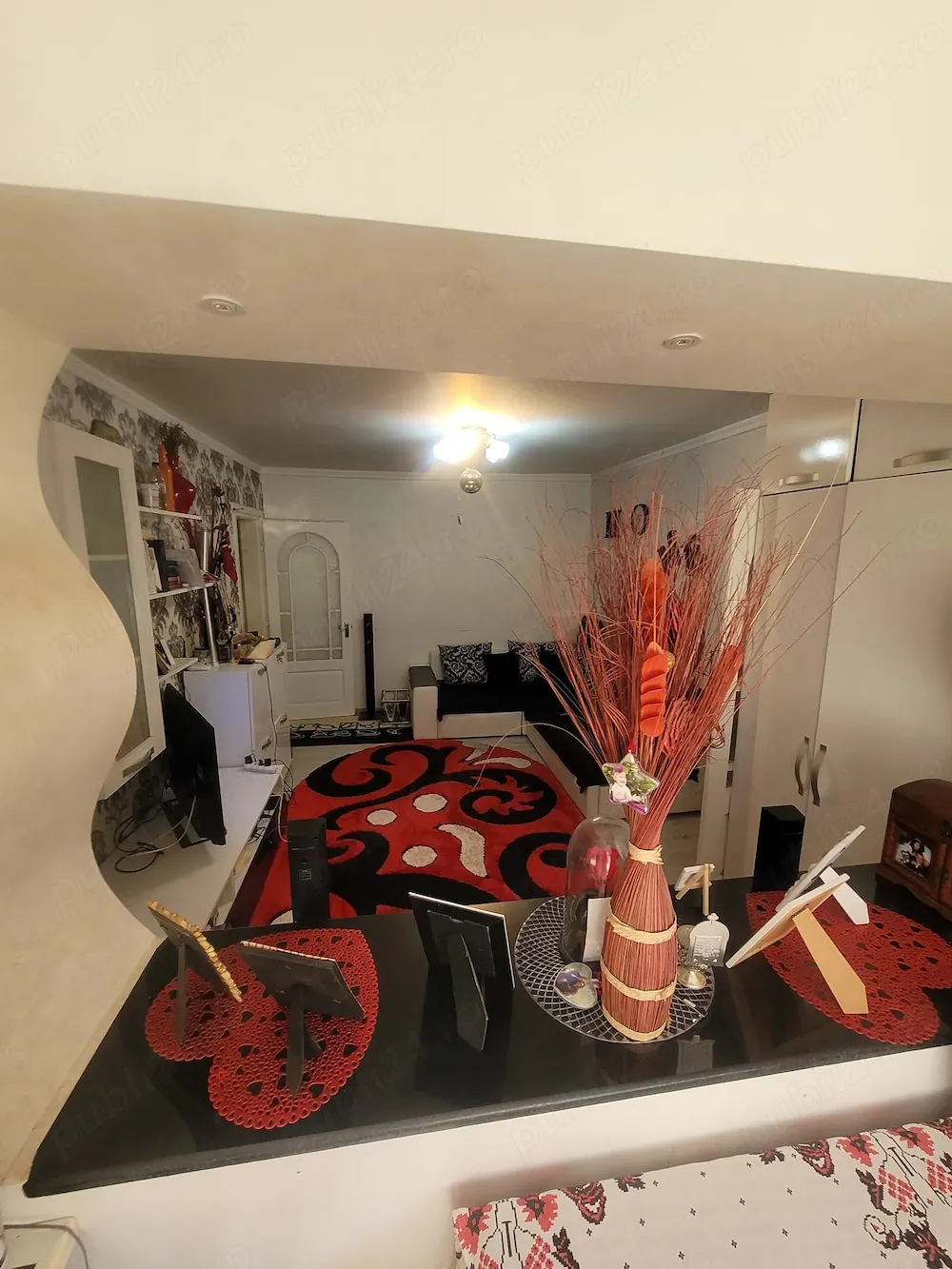 Închiriez apartament