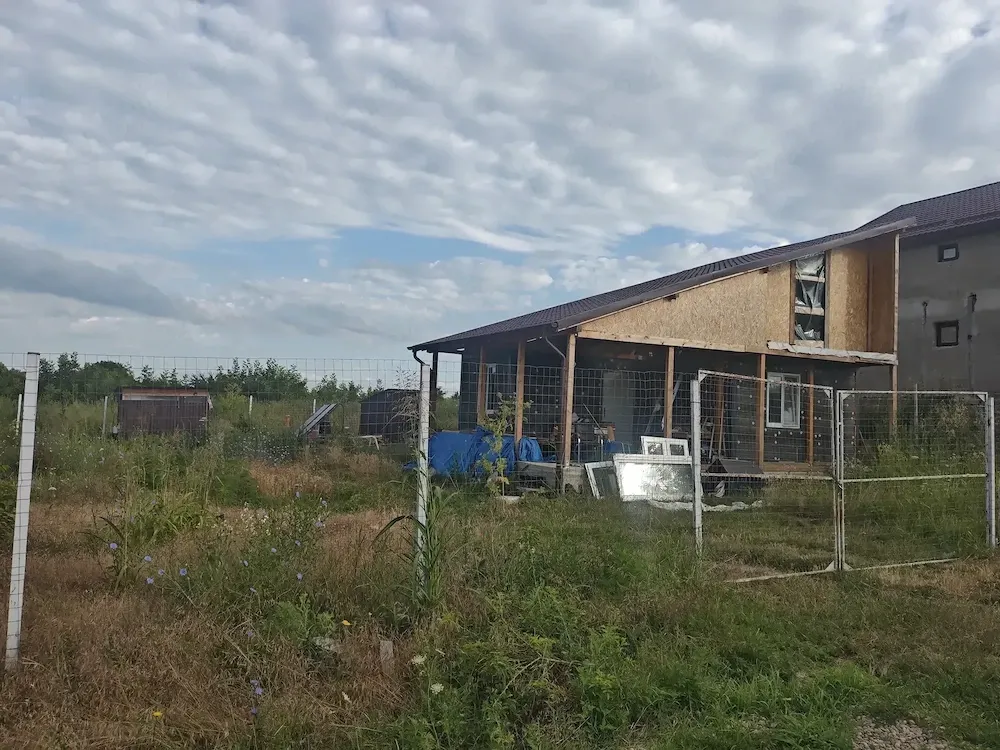 Vand casă tip container în formă de L (36 mp) pe fundație de 63 mp, teren 823 mp - imagine 1