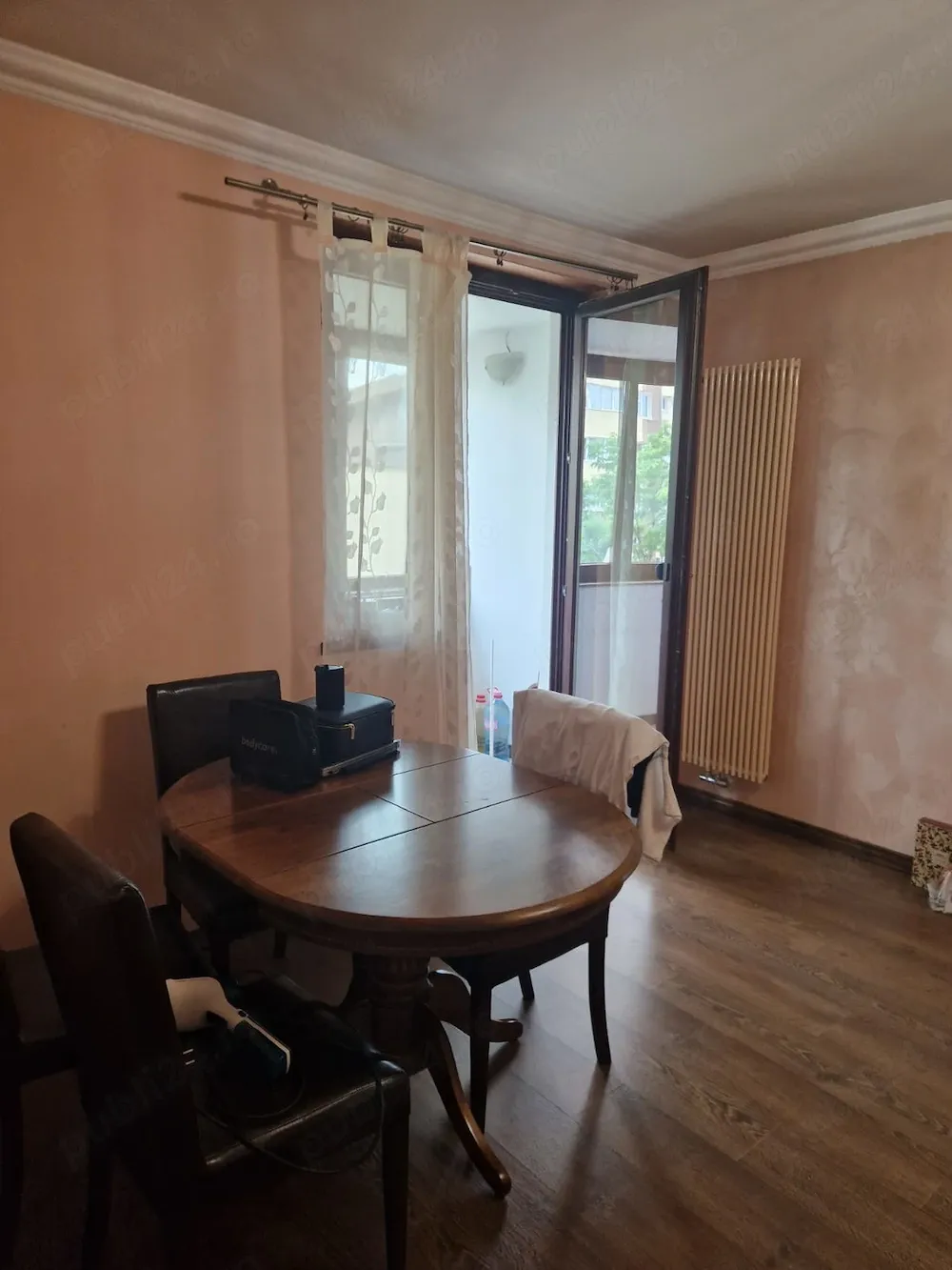 Vand apartament 3 camere ultracentral