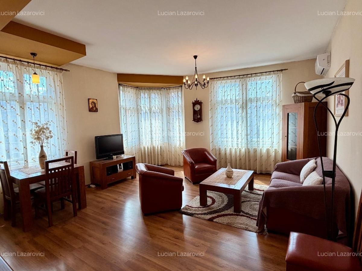 Apartament 2 camere in casa, centru vechi istoric, pozitie deosebita - Brasov