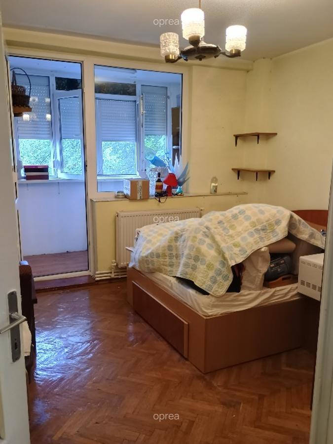 vand apartament 2 camere Tiglina I