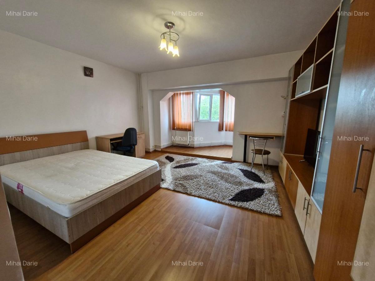 Proprietar, inchiriez apartament 1 camera (41mp) Pod Nicolina, 15 min pana la Pa