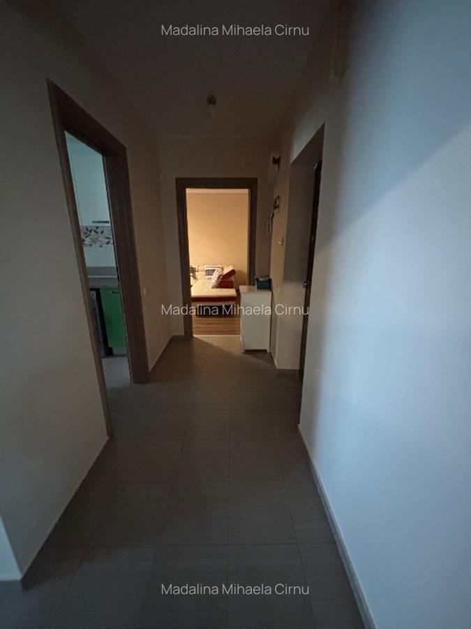 Proprietar – Închiriez apartament 2 camere decomandat în Bloc Nou, metrou Bercen - imagine 1