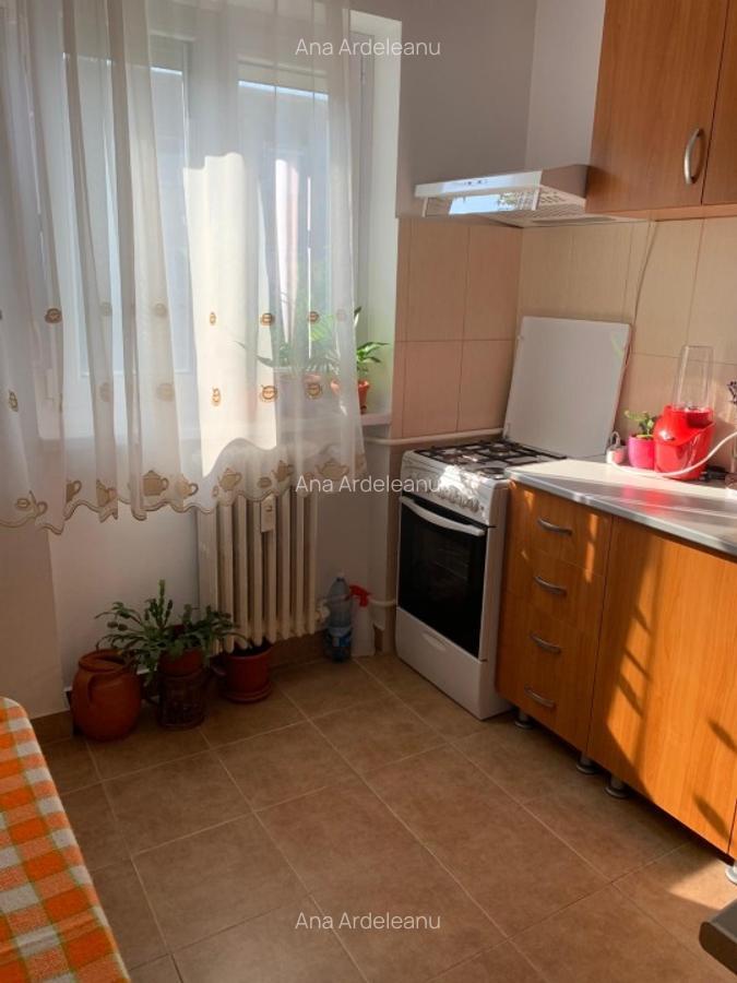 Apartament Gradiste cu o camera de vanzare mobilat si utilat (pret negociabil)