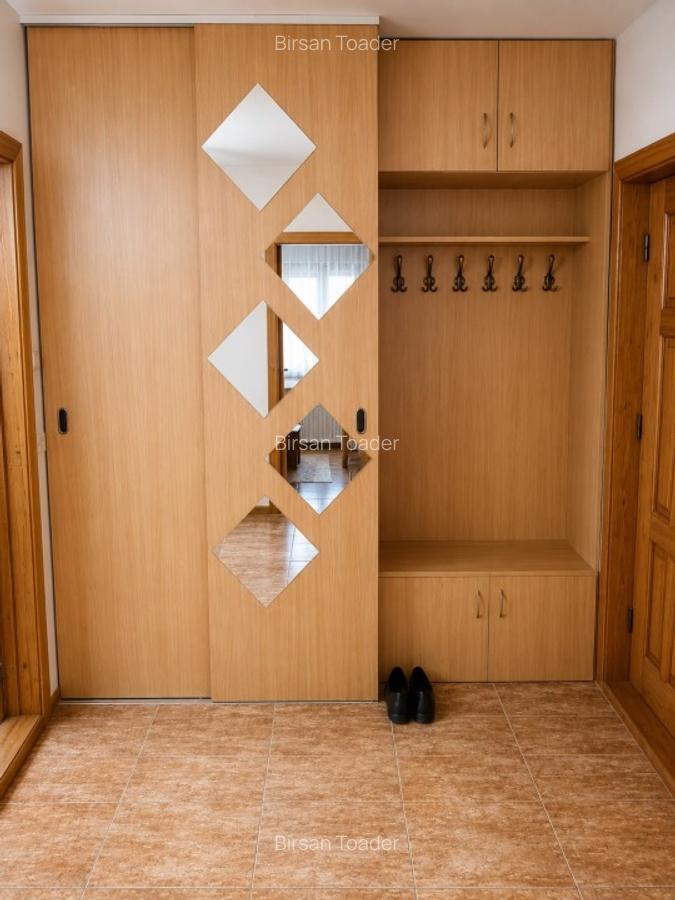 Închiriez (schimb) apartament 4 camere, complet mobilat - imagine 1