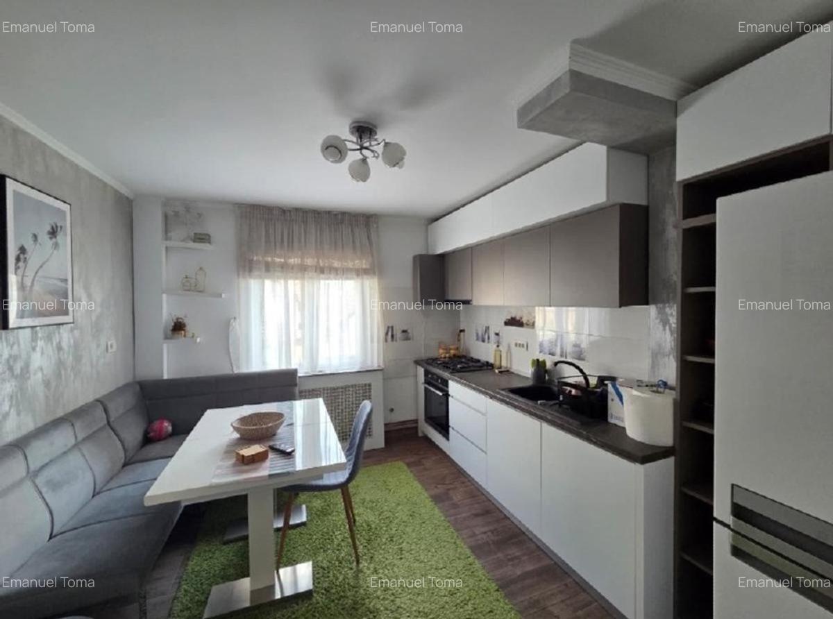 Apartament 3 camere, 2 balcoane, 2 bai, zona 1 Mai, Ramnicu Valcea