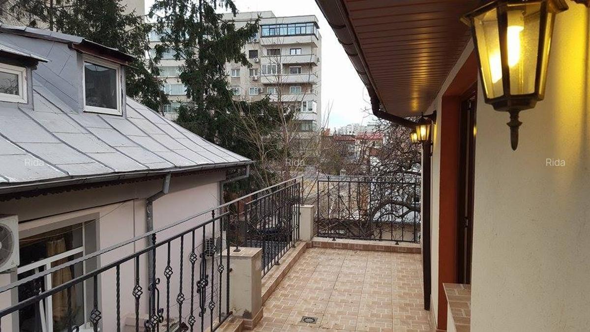 Vilă elegantă în zona Primăriei Sector 1 – la 10 minute de Piața Victoriei