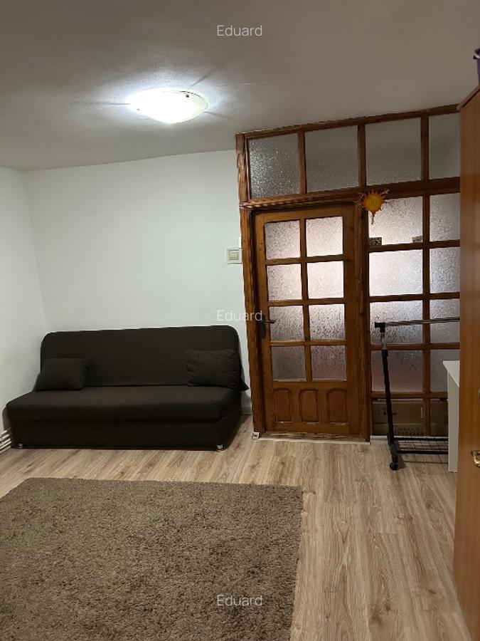 Proprieter- Vând garsonieră confort 1, Str. 9 Mai, Târgu-Jiu