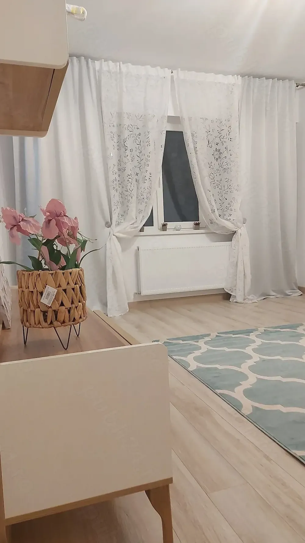 Garsonieră METROU BERCENI închiriere - imagine 1