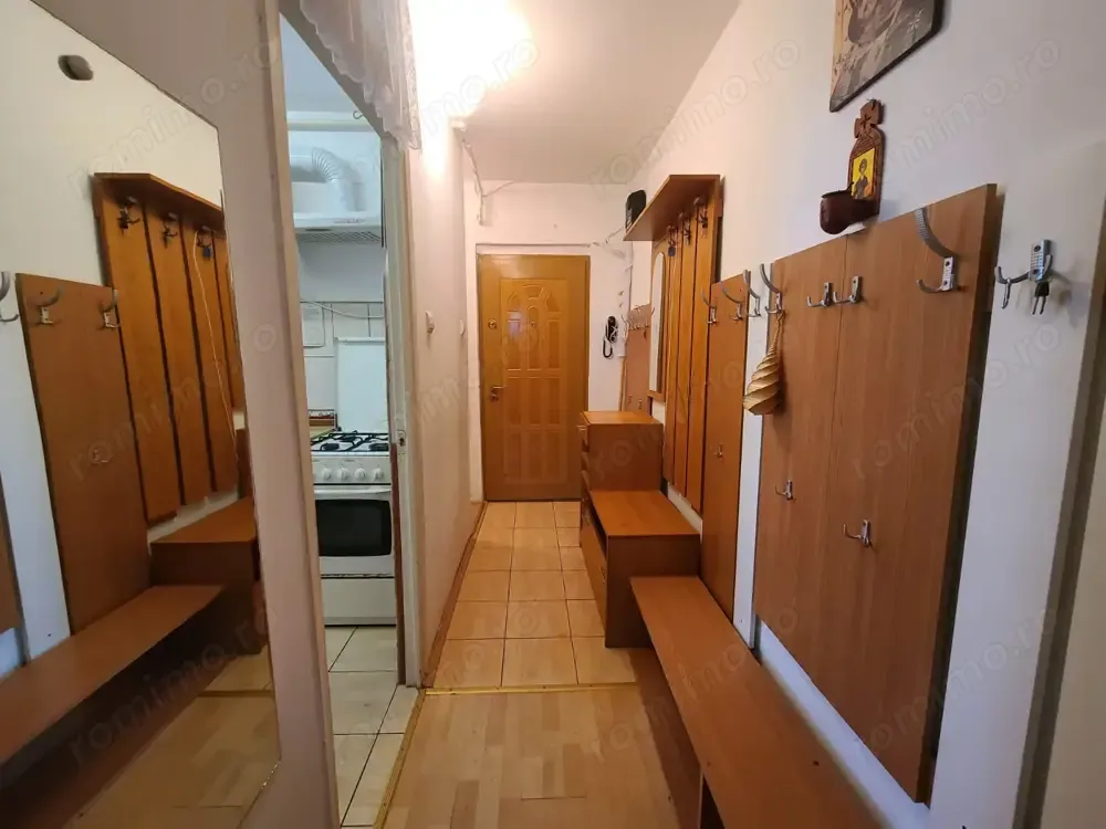 Apartament cu 2 camere de vânzare   zona Tudor, str. Banat - Tg. Mureș | 100.000   (ușor negociabil)
