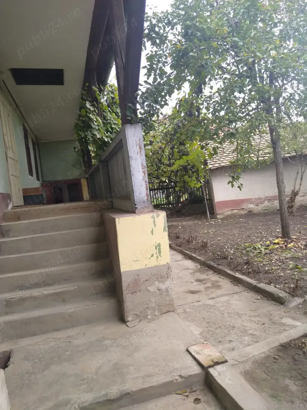 Casa cu gaze, apă, canalizare în județul Brașov, satul Grid comuna Pârâu