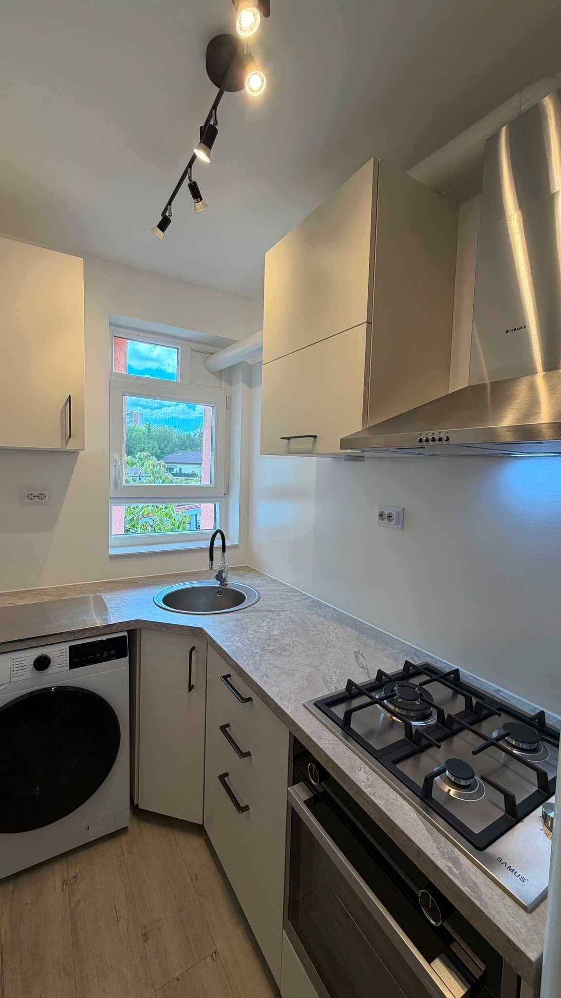 PROPRIETAR Vand 2 Camere Renovat Decomandat Plopilor