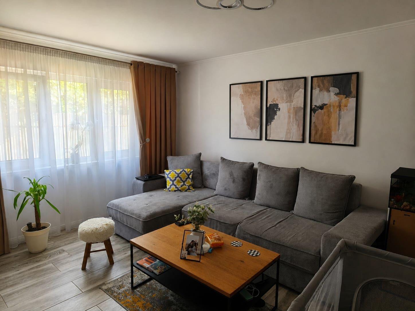 Apartament 3 camere+balcon Intre lacuri