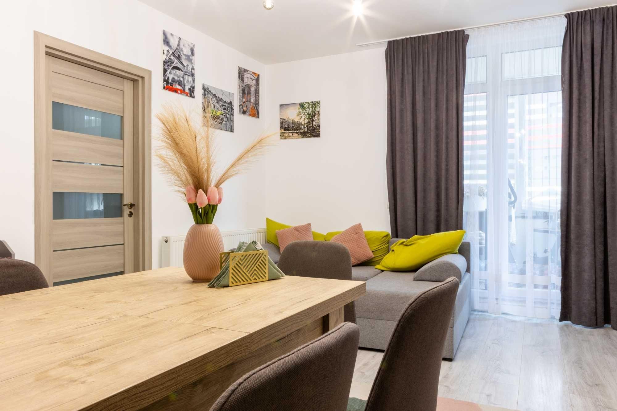 Apartament 3 camere de vânzare, Baciu, Zona Regal