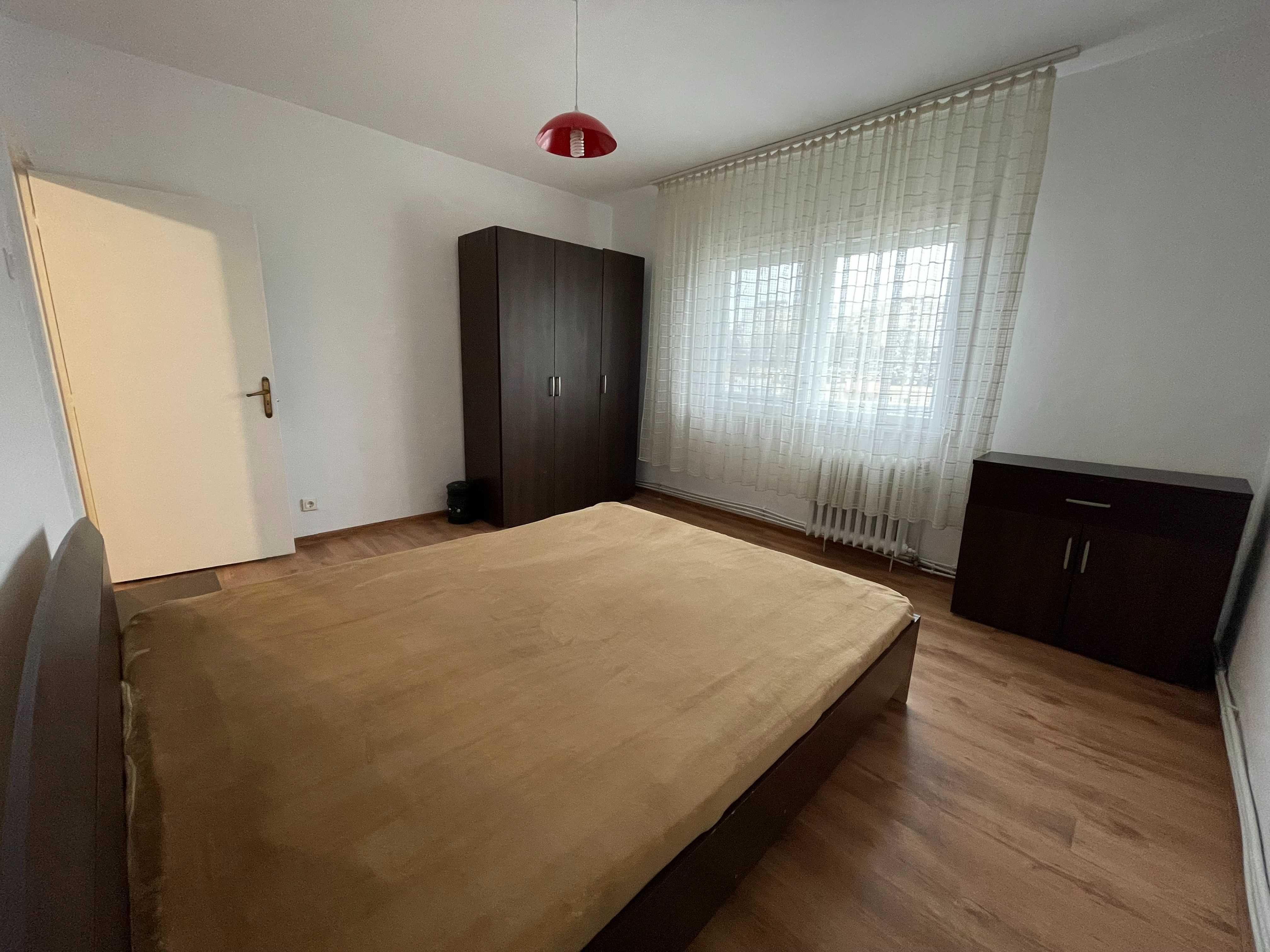 (PF) persoana fizica inchiriez apartament cu 2 camere pe str. Plopilor