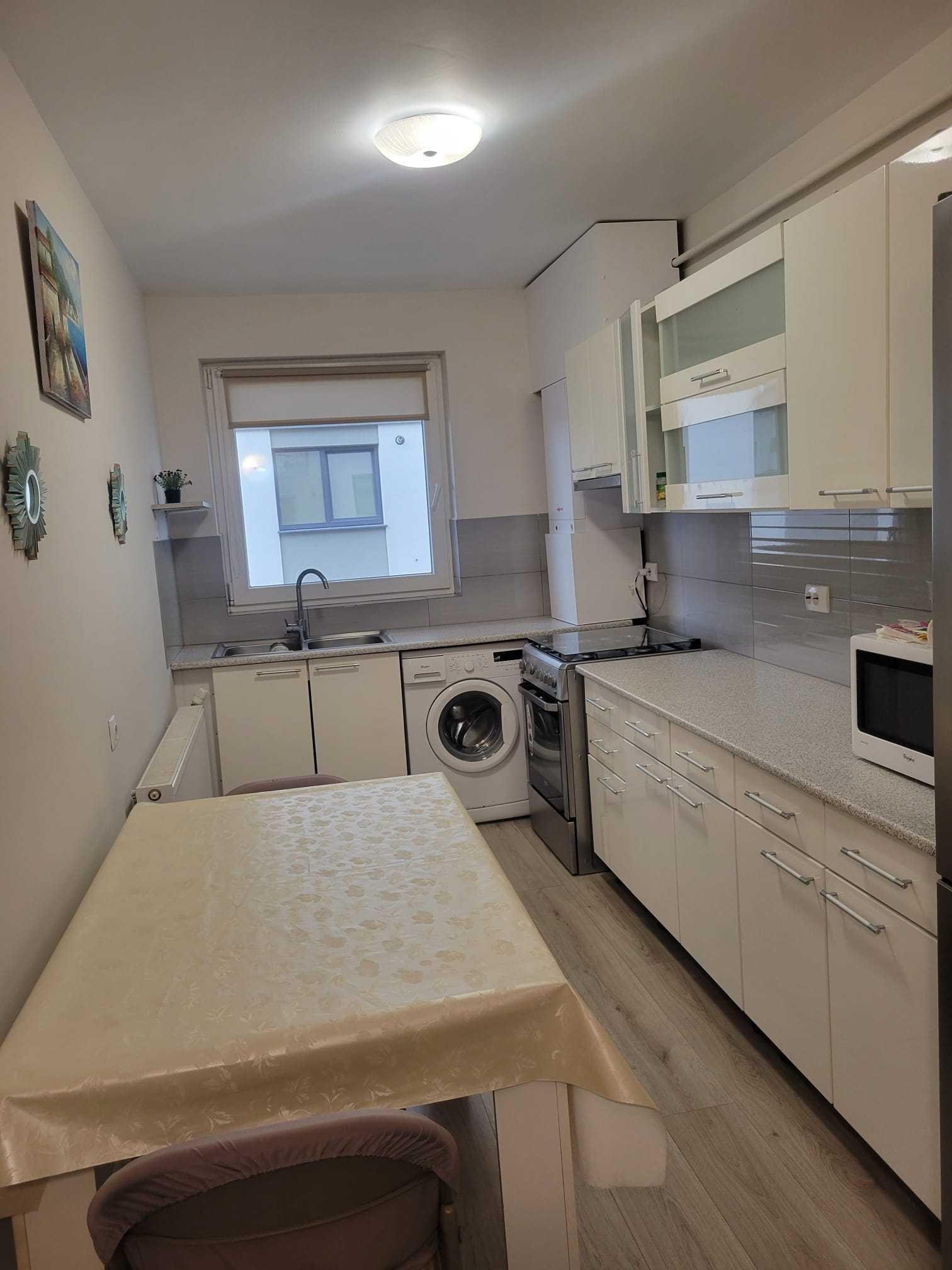 Inchiriez apartament cu 2 camere (fara agentii)