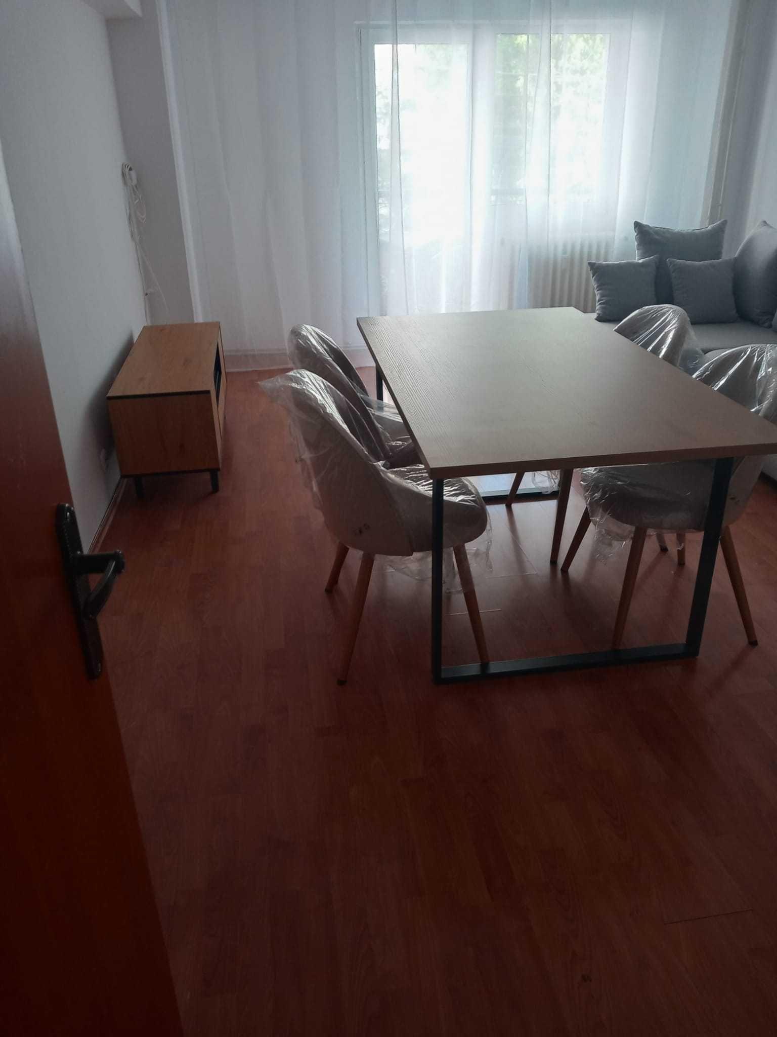 PF dau in chirie apartament 3 camere bucatarie 2bai zona centrala ,str.Dorobantilor .