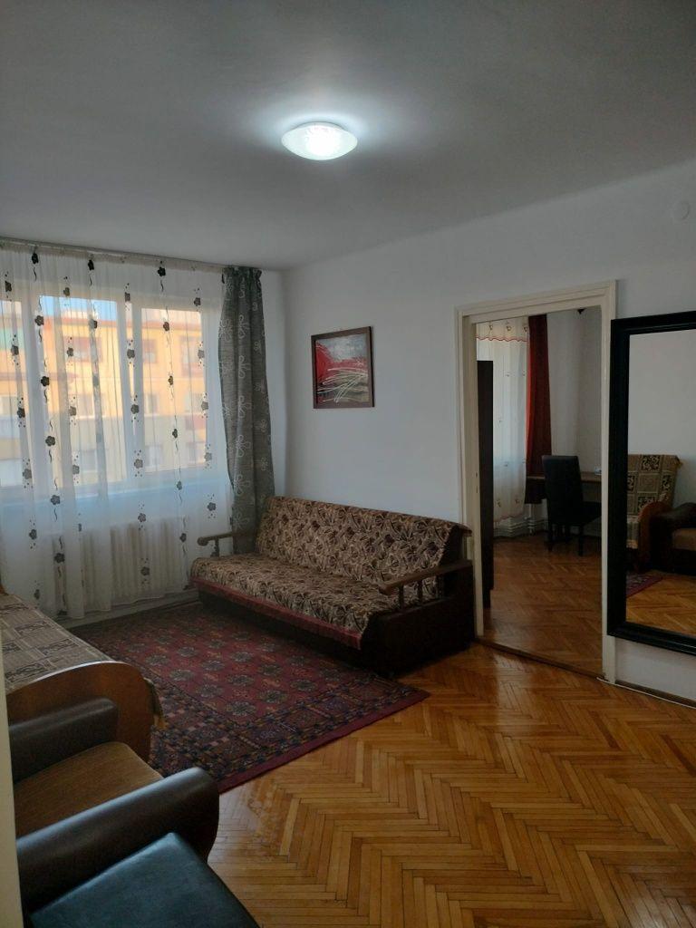 Apartament de închiriat
