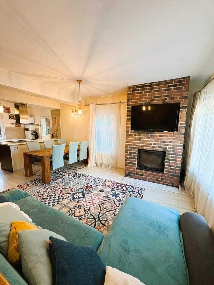 Ofer spre închiriere duplex spațios, situat într-o zonă liniștită din Florești începând cu 1 august, Zona Terra, Pet friendly