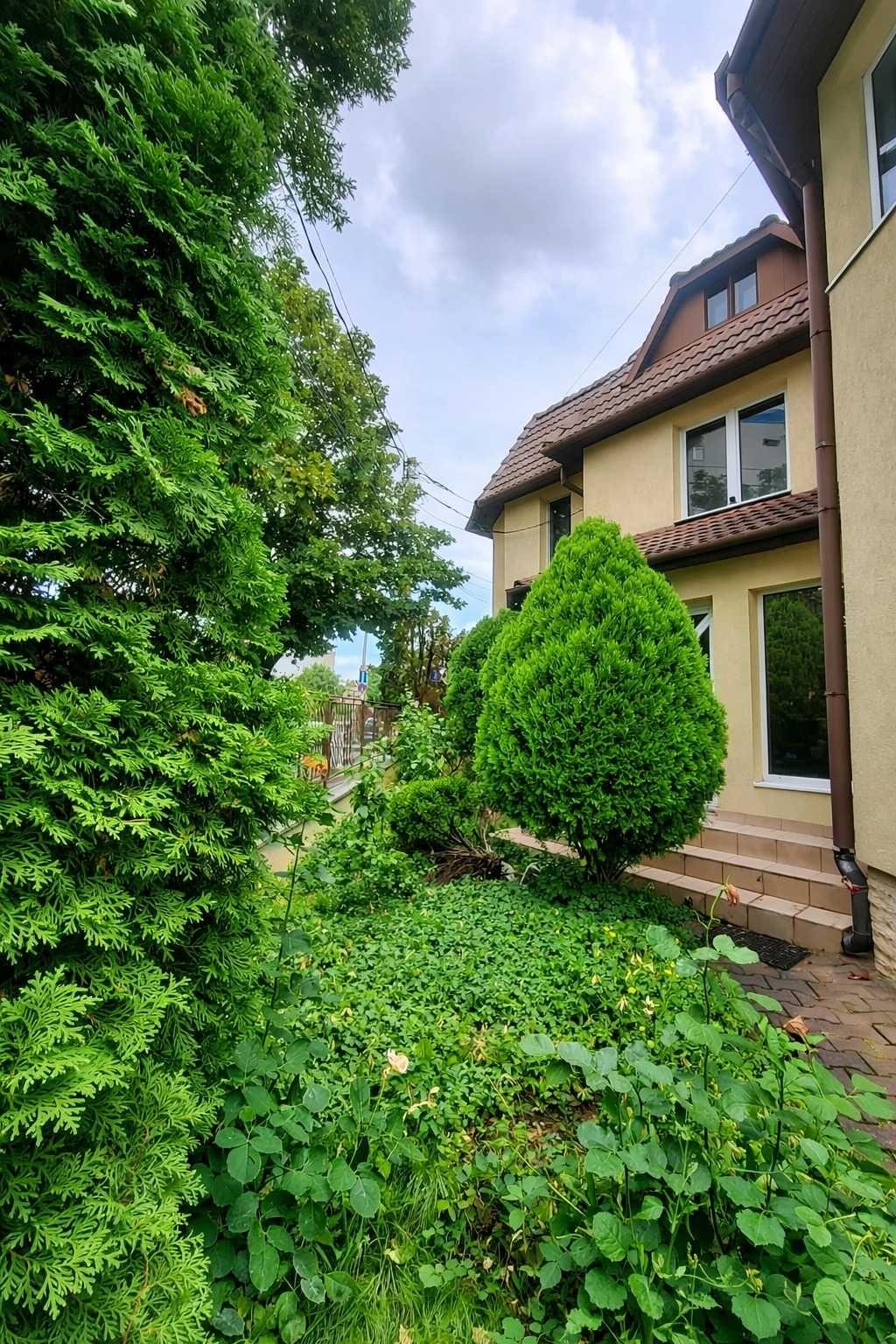 Casă individuală| 200 mp utili | 5 camere | Curte | 2 parcări | Gheorgheni – zona străzii Inău