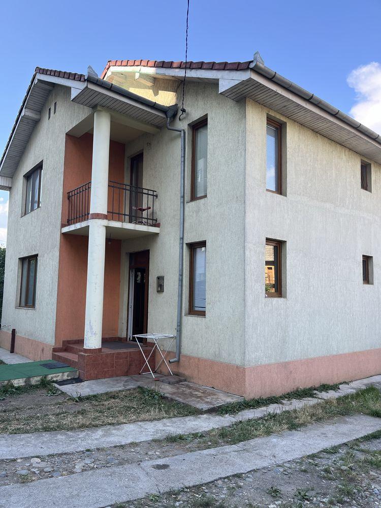 De inchiriat Casa frumoasa cu etaj Iris