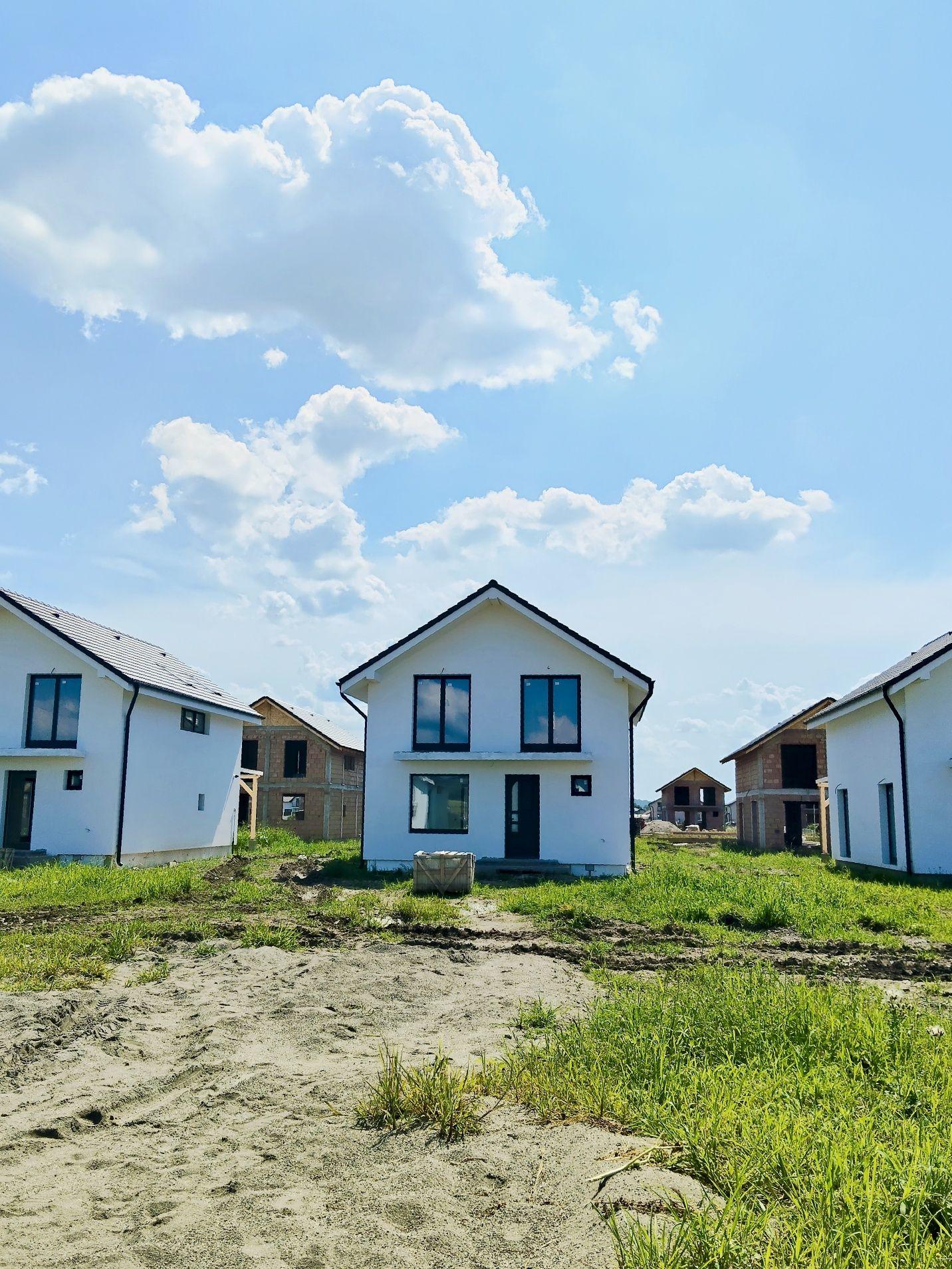 Casă nouă 124 mp | Complex privat cu piscină | Finisată la cheie | Sângeorgiu de Mureș