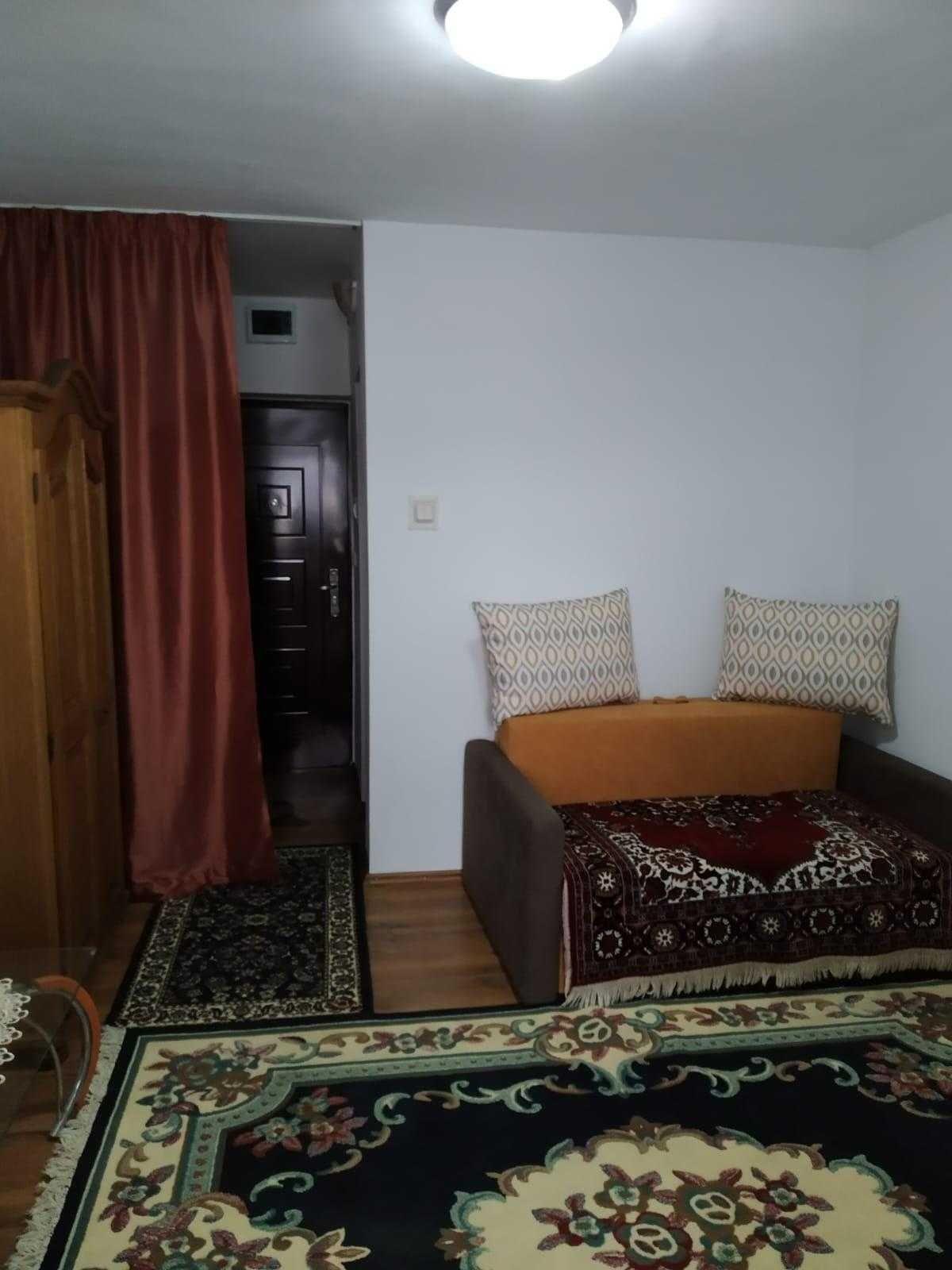 Inchiriez garsoniera zona stadionul tineretului