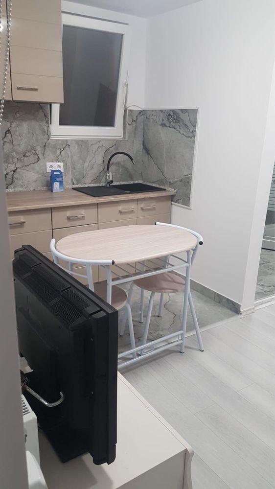 Ofer la inchiriere garsoniera la casa