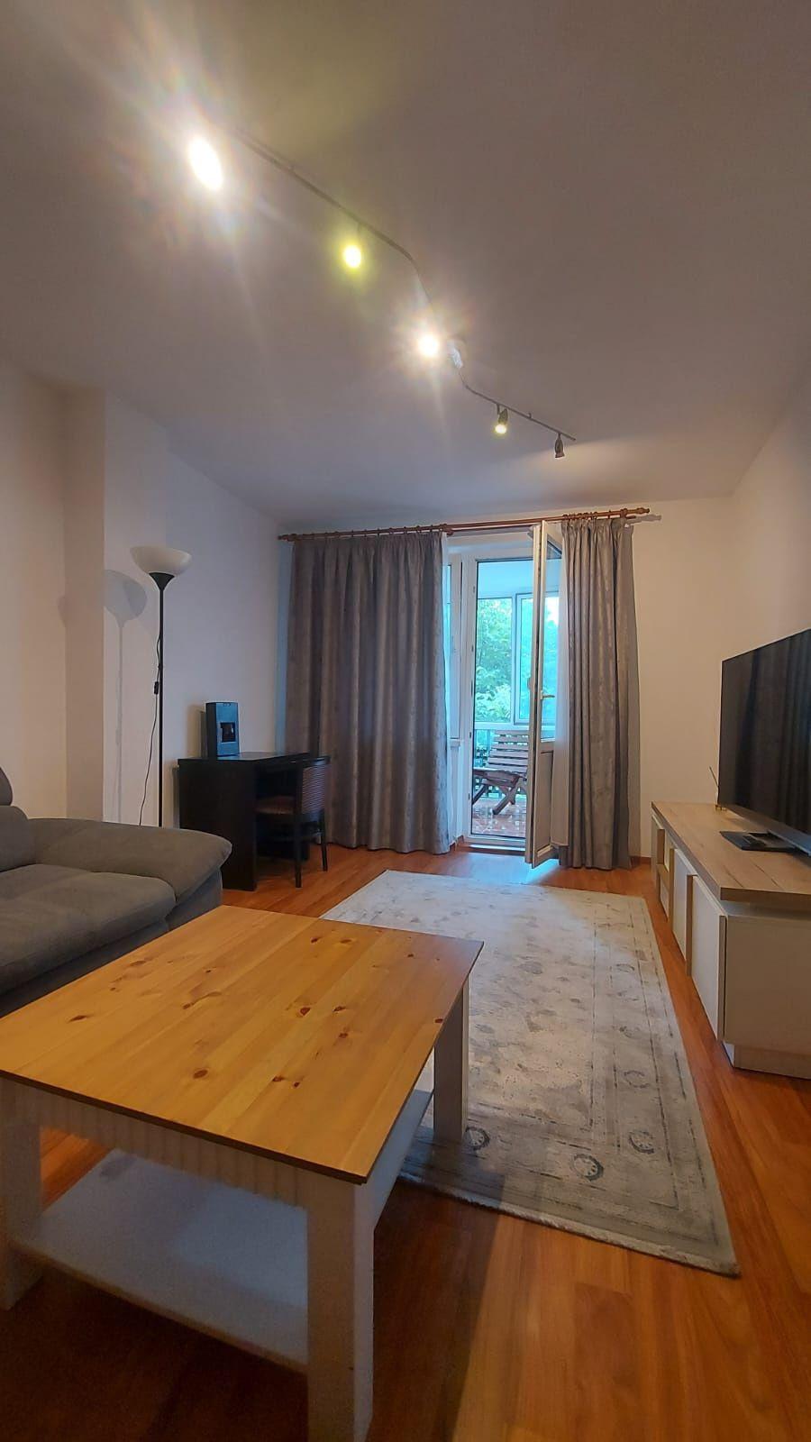 Închiriere apartament cu 3 camere Bdul Griviței Brasov