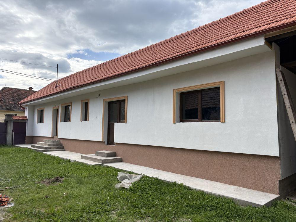 Casa sinca noua situata la DN in centrul comunei