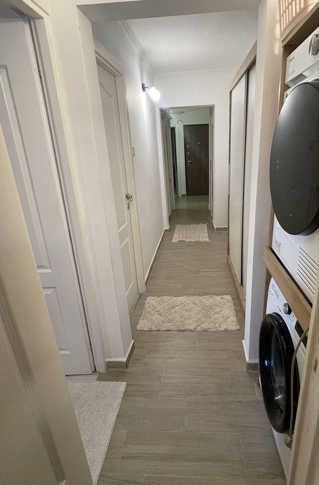 Vand apartament 3 camere poarta 6