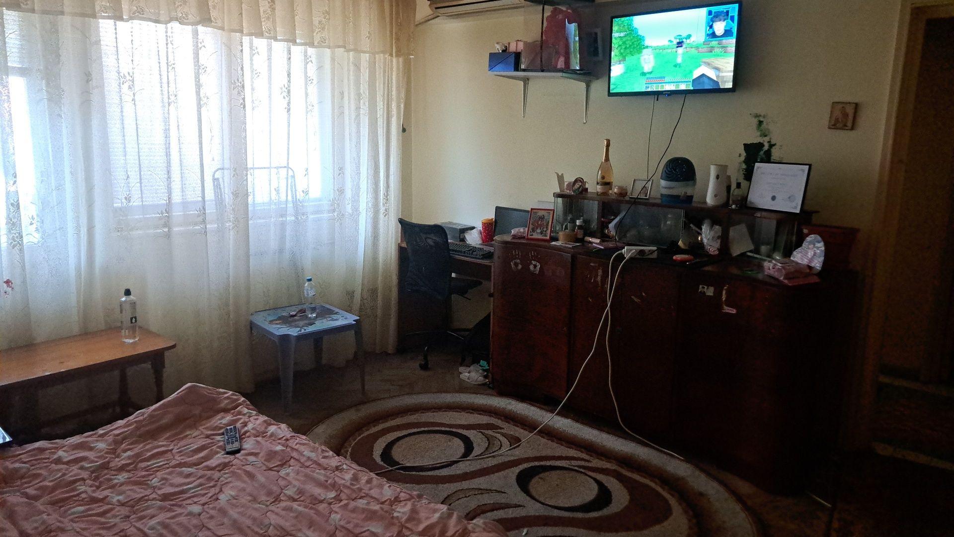 Apartament 3 camere semidecomandat  Constanța