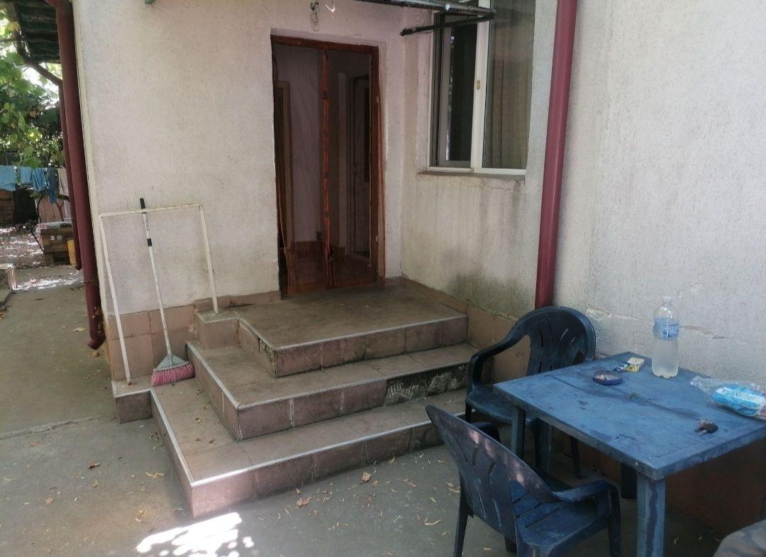 Închiriez casă pentru echipa de muncitori 8 persoane