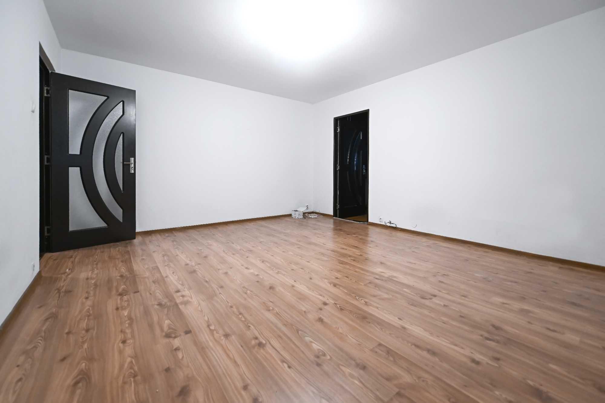 Apartament 2 camere de vânzare 54 mp – Rovine, parter | Centrală proprie | Aer condiționat | Disponibil imediat