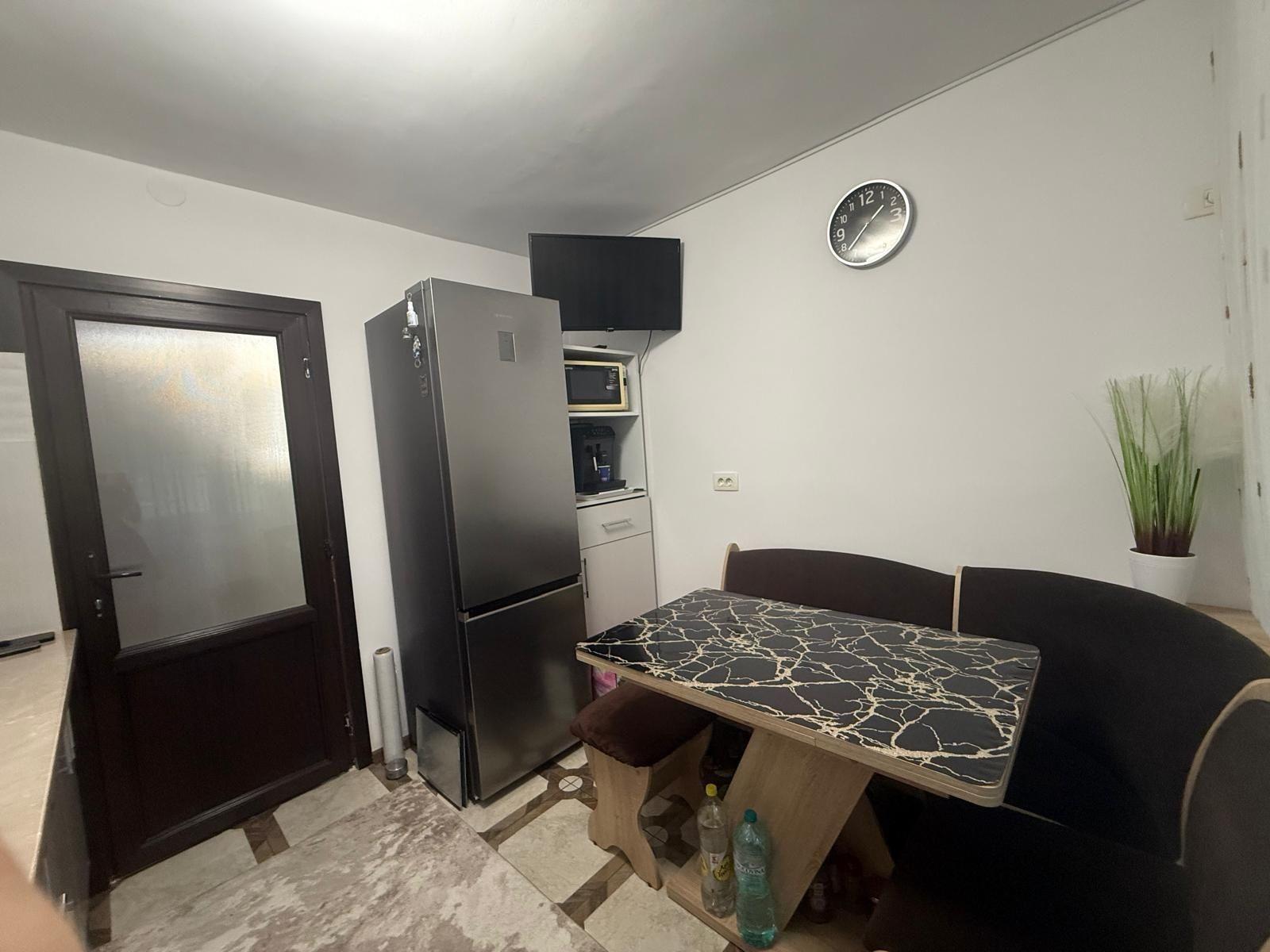 Apartament 3 camere semidecomandat, 67mp utili, zona Centrala