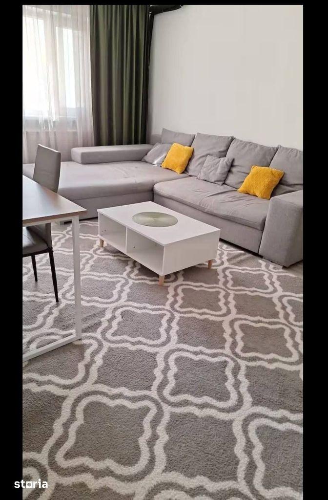 3 Camere zona Ciuperca, magazin Helin