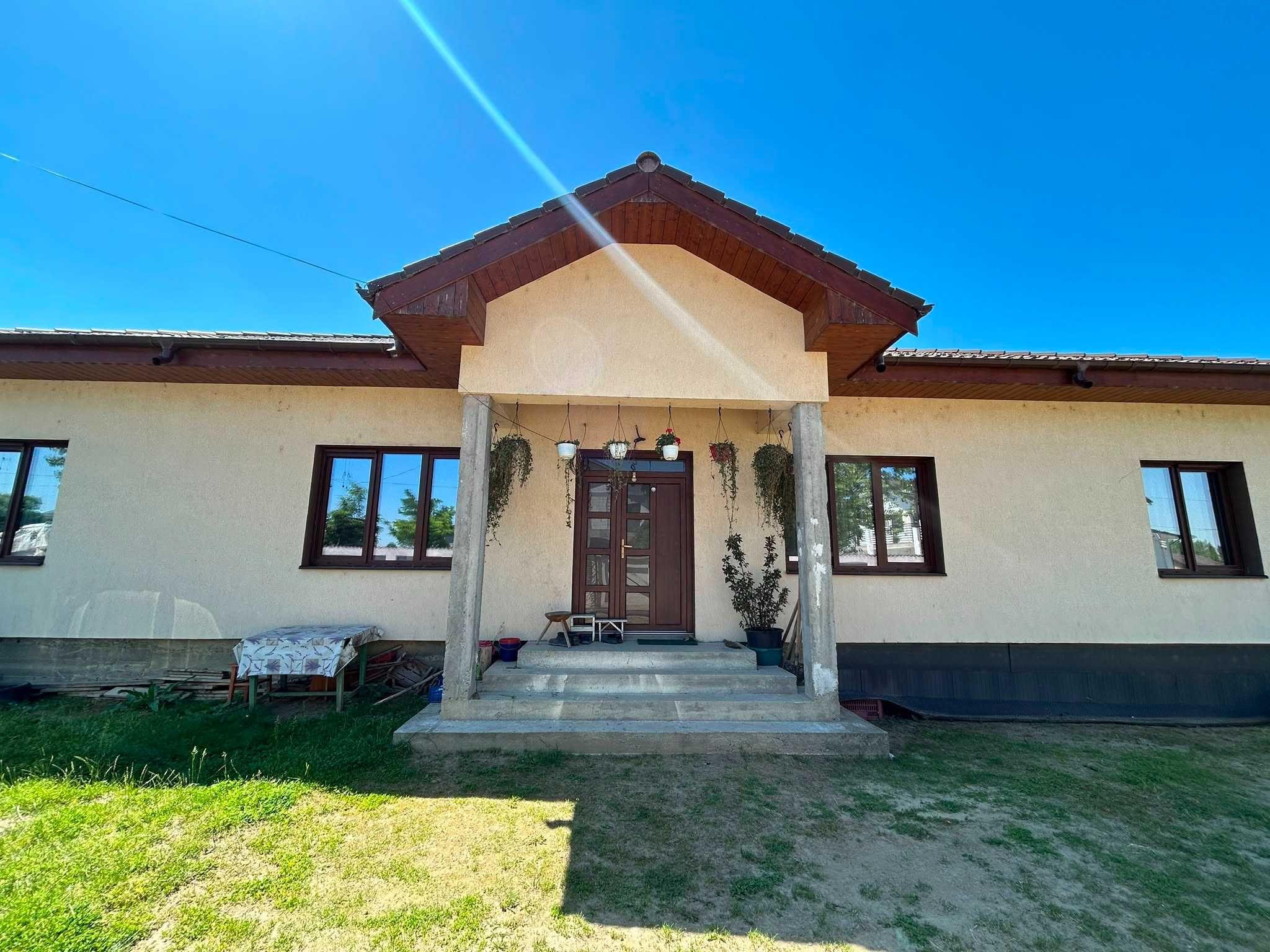 Casă de vânzare în Popoveni, Craiova – 165 mp utili + pod mansardabil