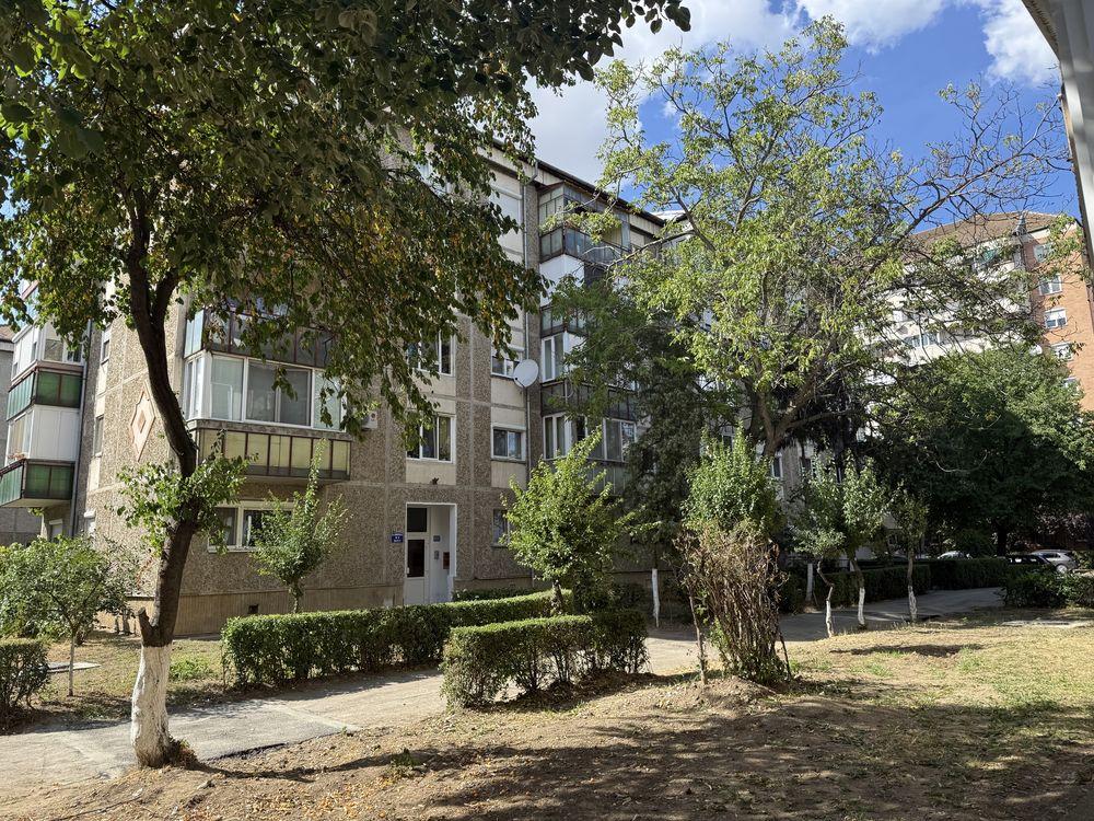 Apartament cu 3 camere Zona Decebal