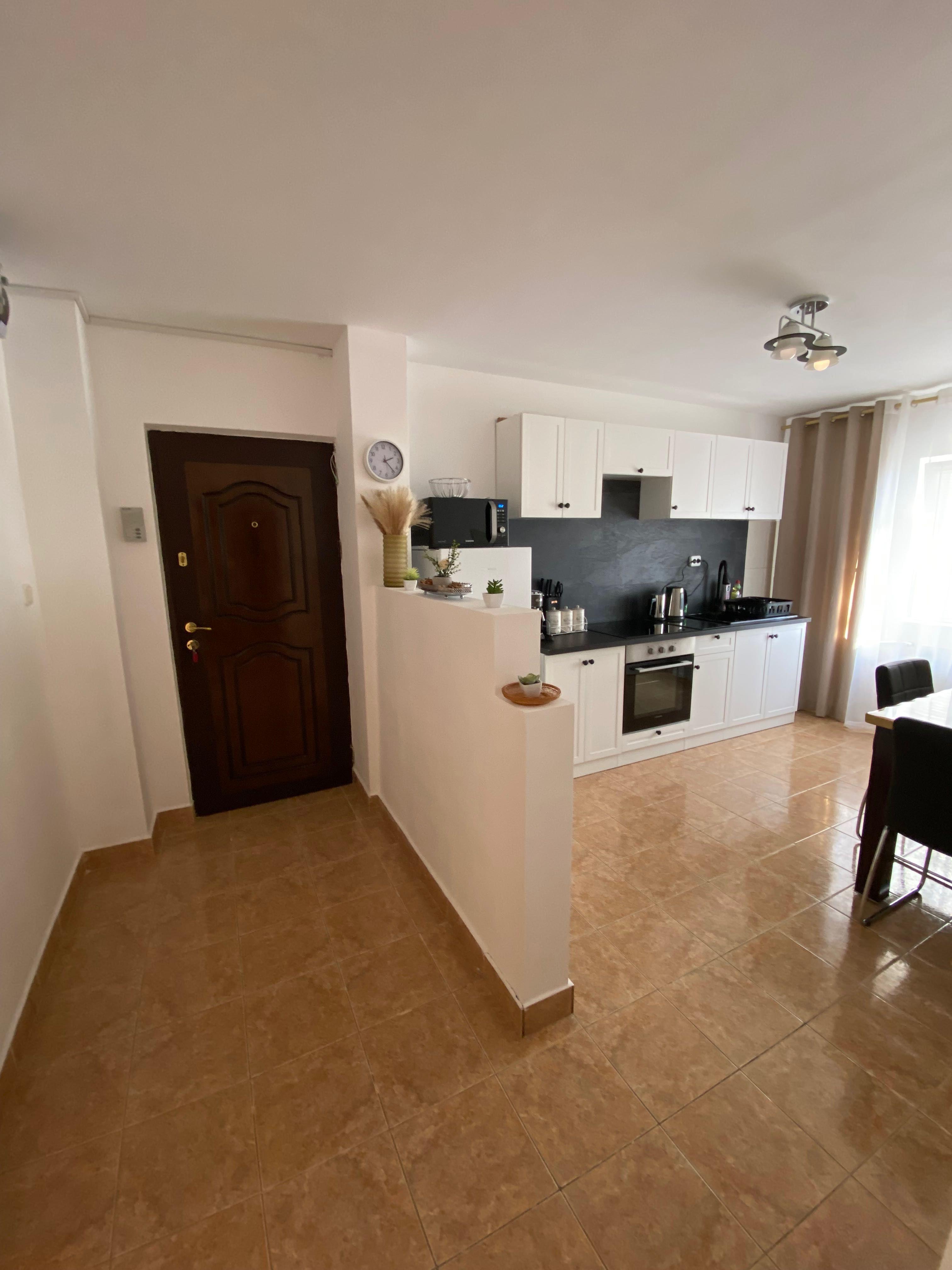 Apartament cu 4 camere de vânzare in Rogerius
