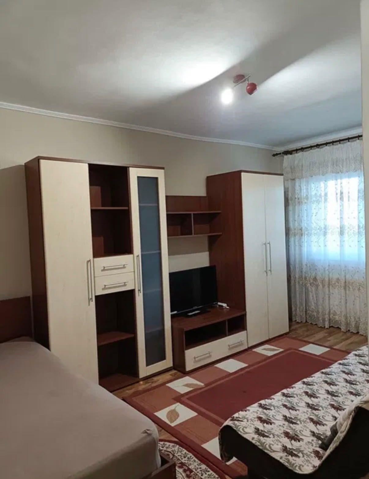 Apartament cu o cameră de închiriat