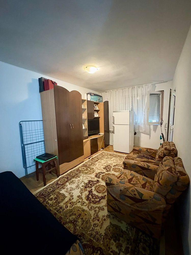 Inchiriere garsoniera 23 mp – zona Olosig, 200 euro/luna