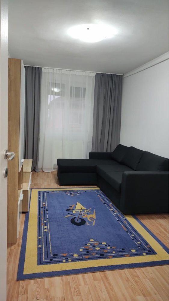 De inchiriat apartent 2 camere + loc de luat masa