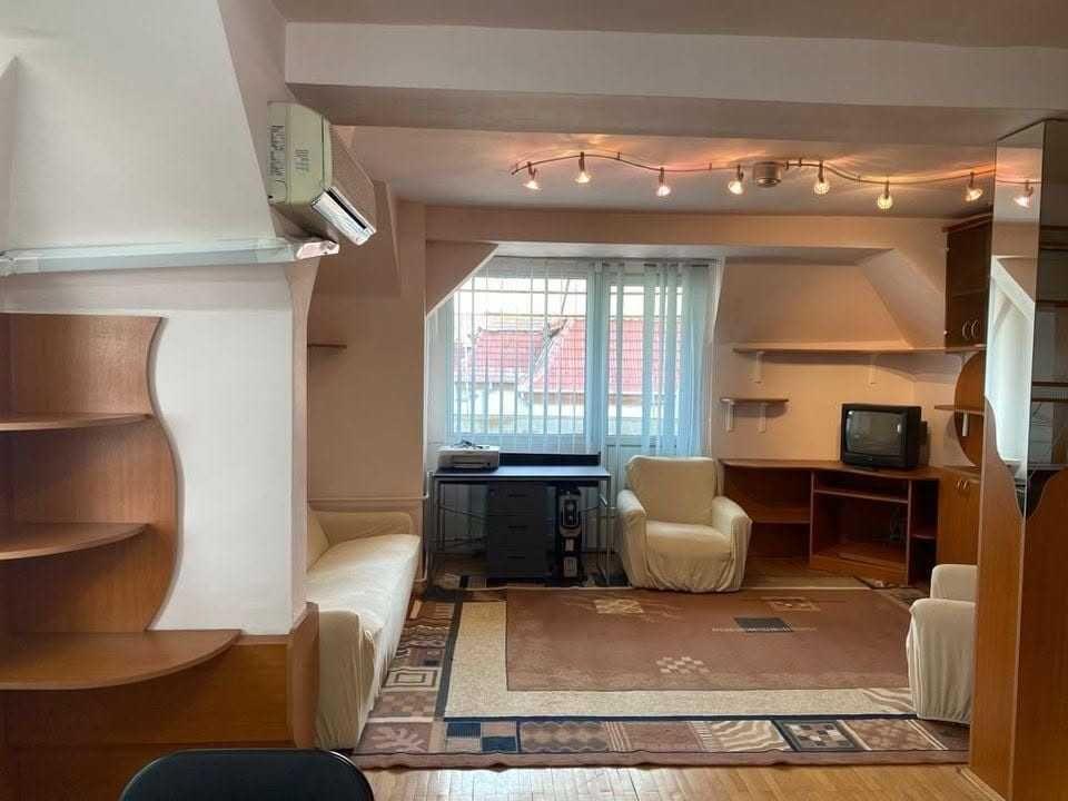 Inchiriez apartament 4 camere zona Ramada