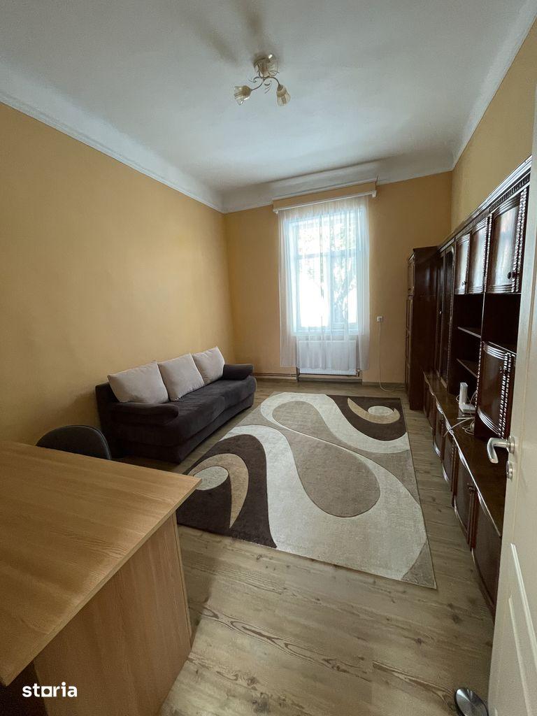 Casă ultracentrală de vânzare – Strada Cuza Vodă | 3 camere | Oradea