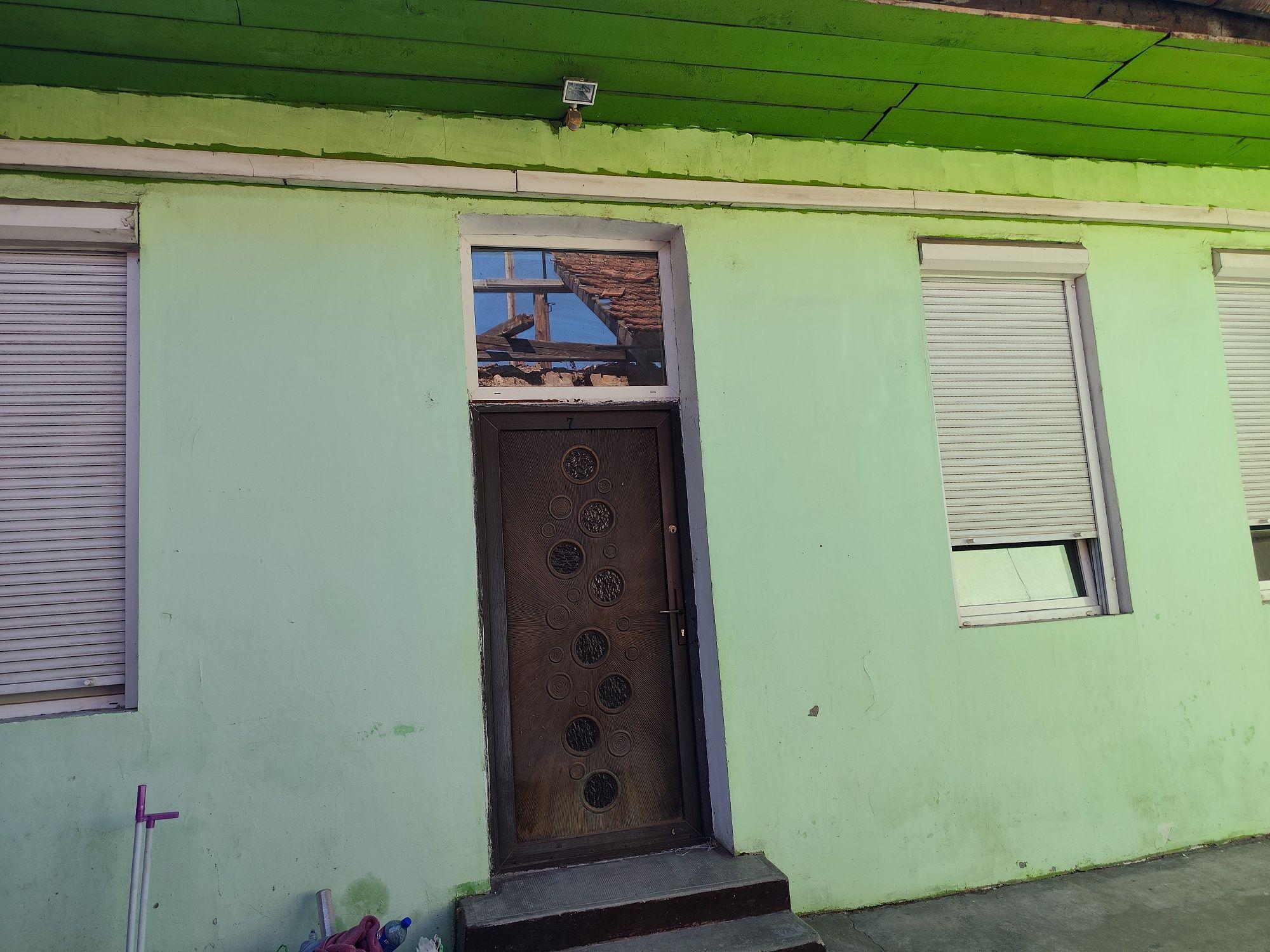 Vând ap la casa ln zona centru