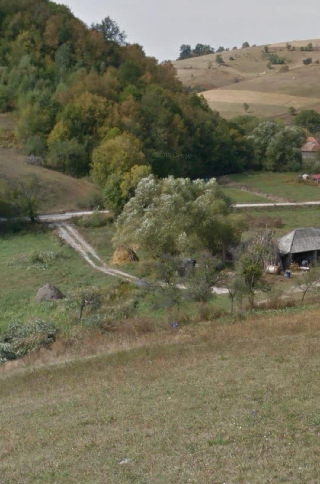 Vând teren intravilan 1182 mp