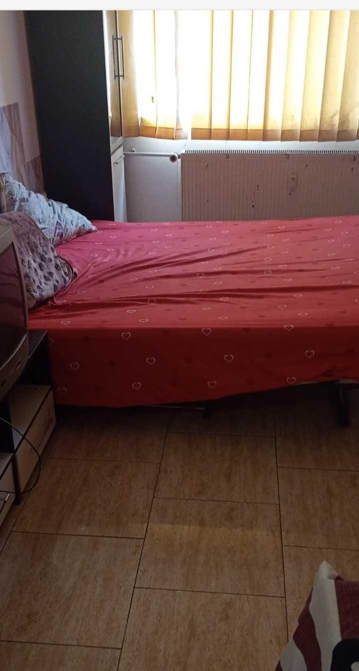 Inchiriez garsoniera in  Mihai Bravu zona teleajen - imagine 1