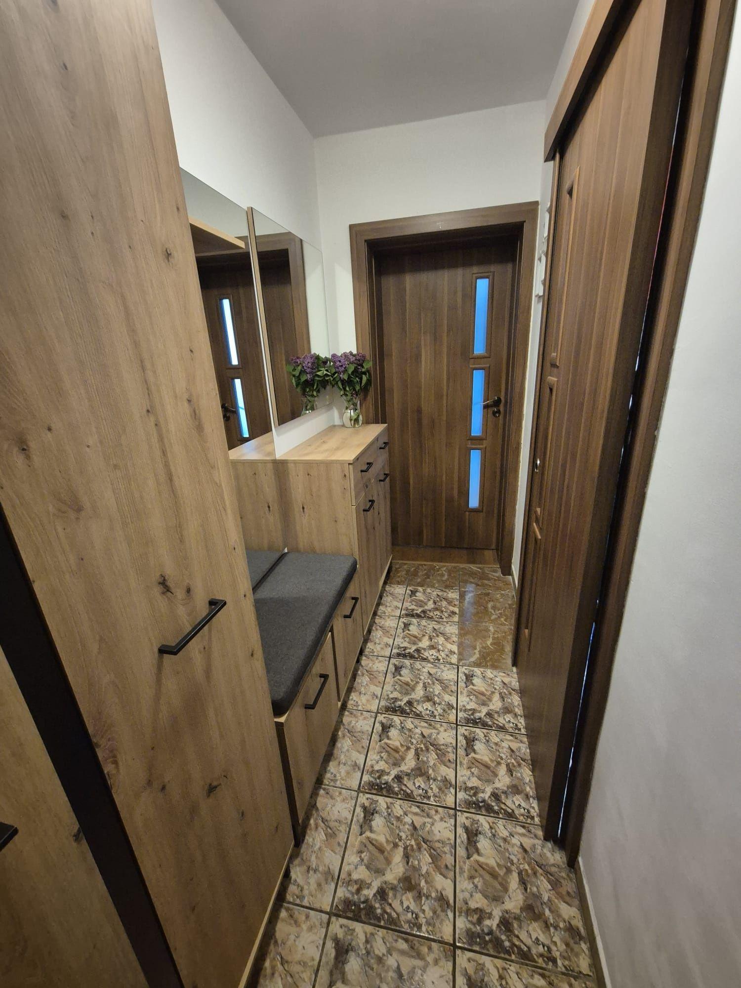 Inchiriez apartament 3 camere, Calea Giulesti